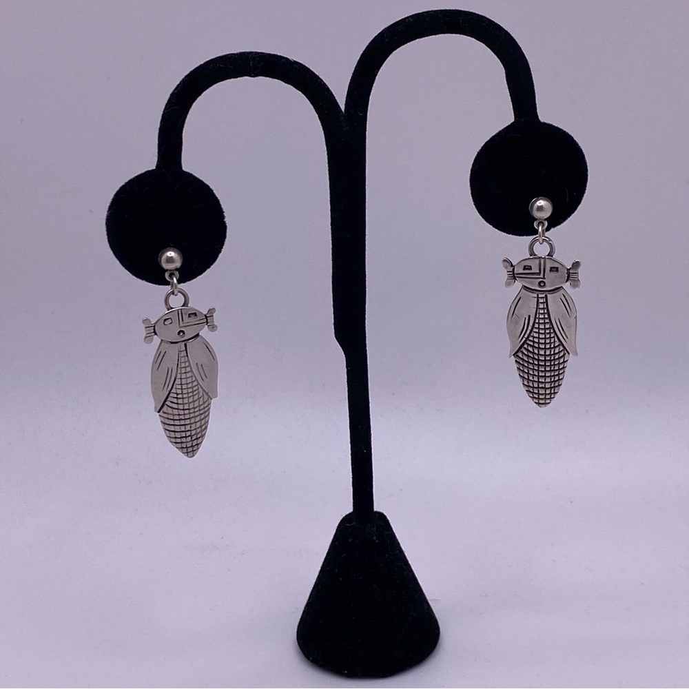 Ann Miller Sterling Silver Dangle Corn Native American Navajo Earrings Rare find